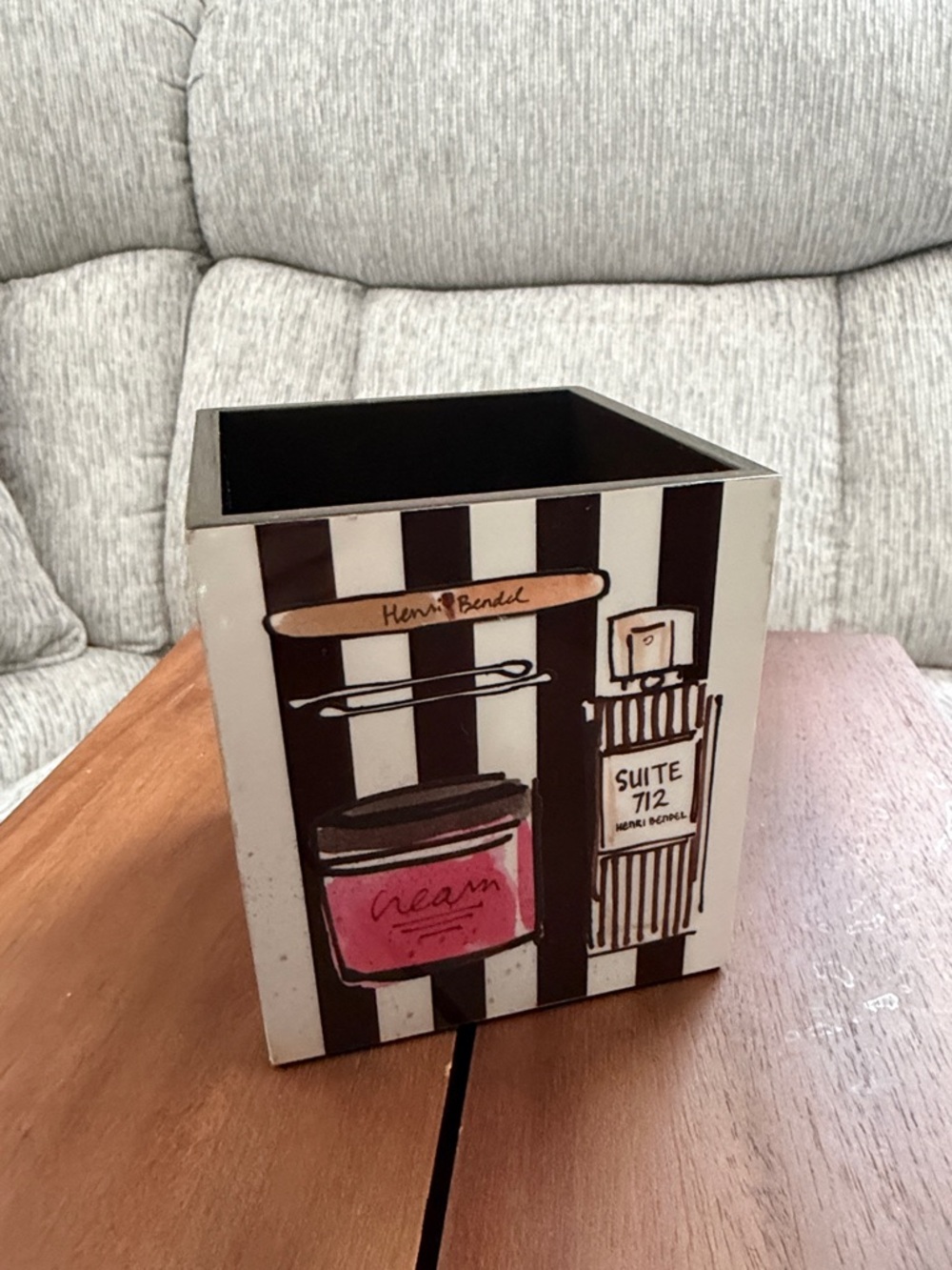 Henri Bendel Beauty Essentials Brush Cup